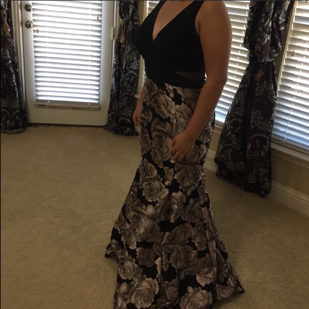 Xscape mermaid dress